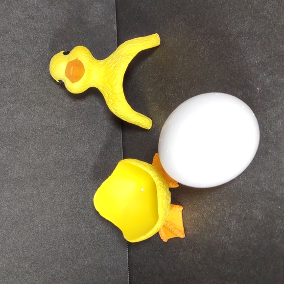 Easter Ducky Egg Topper 2pc. - Picture 6 of 11